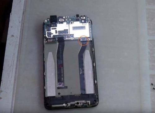 Как разобрать телефон Xiaomi. Инструкция о том, как открыть крышку Xiaomi