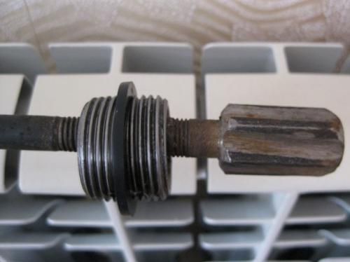 Ключ для разборки чугунных батарей. Радиаторный ключ — виды, размеры, как сделать своими руками