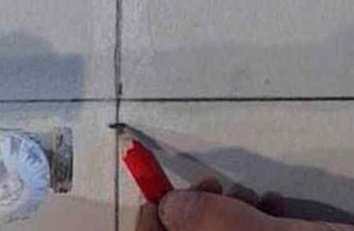 На что повесить чугунные батареи. Крепление чугунных радиаторов