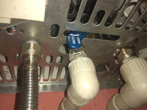 Как заполнять систему отопления закрытого типа. Закрытая система теплоснабжения —, что это такое 05