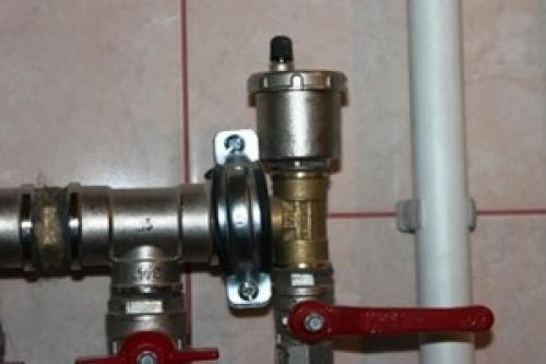Заполнение закрытой системы отопления водой. Закрытые системы