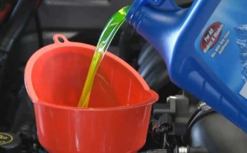 Куда заливать антифриз .  4 Новый антифриз на ВАЗ 2114 — соблюдаем технологию