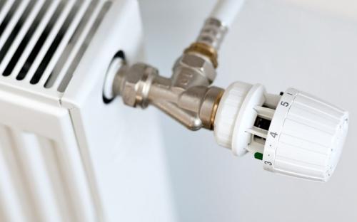 Замена старых радиаторов отопления. Замена батарей отопления — подробная инструкция, как проложить и правильно поменять батареи (все от выбора до подключения) 10