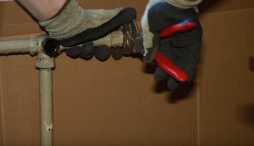 Замена радиаторов отопления своими руками. Замена батарей отопления в квартире 04