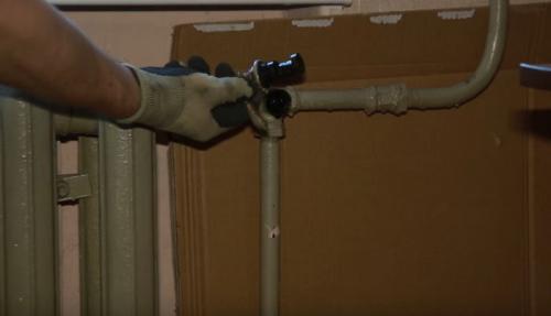 Замена радиаторов отопления своими руками. Замена батарей отопления в квартире 02