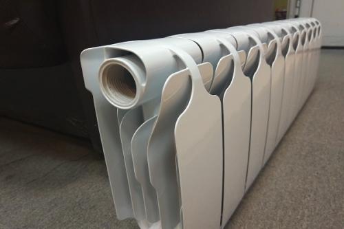 Радиаторы отопления характеристики. Как выбрать радиатор отопления для квартиры или частного дома — расчет тепловой мощности